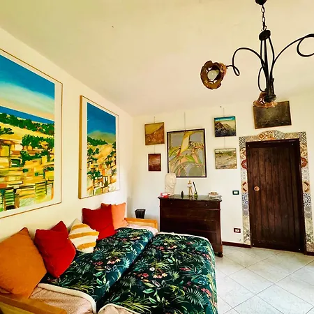 Artist House Агрідженто